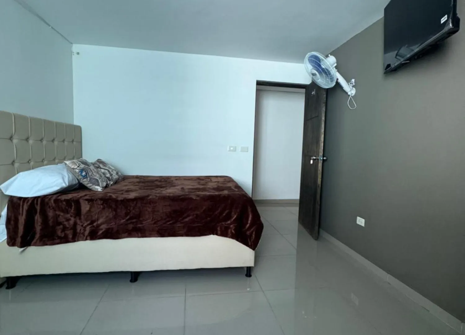 Amplio Apartamento En La 70 Estadio Laureles Para Grupos Familiares O Amigos Medellín